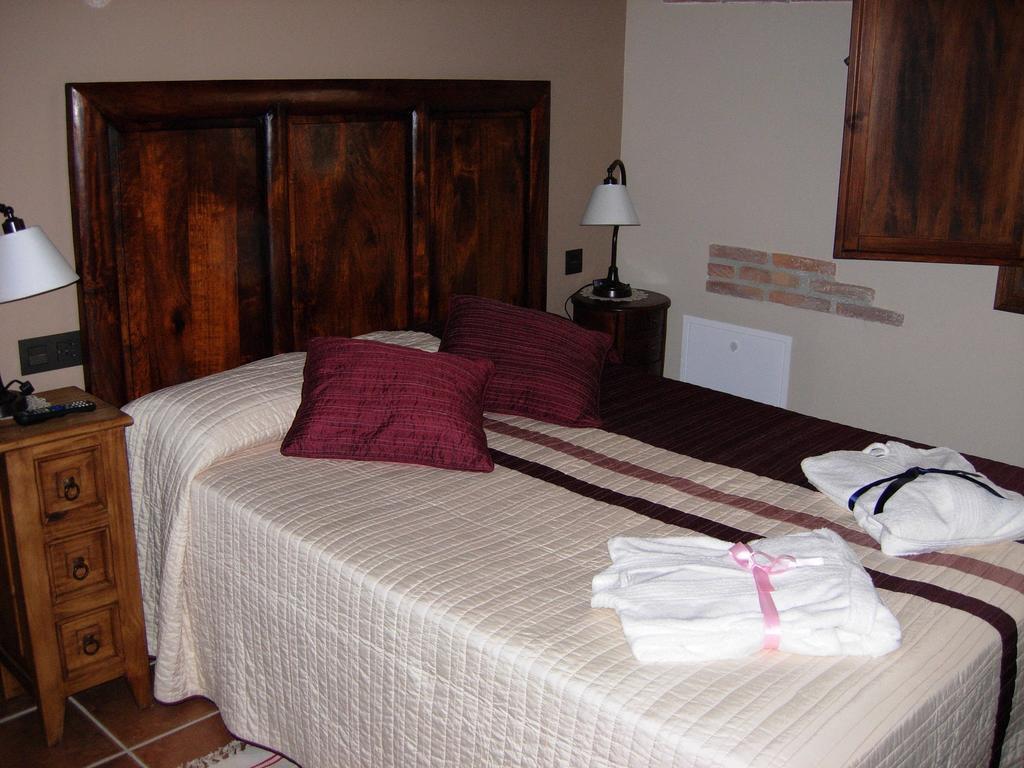 Hotel Rural El Horno De Aliaga Værelse billede